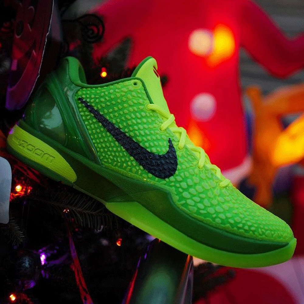 grinch shoes nike