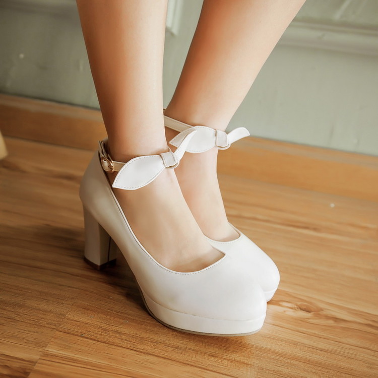 white heels with bows